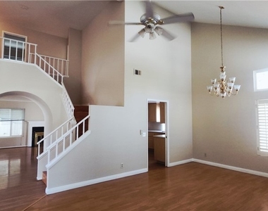 1267 Regent - Photo Thumbnail 12