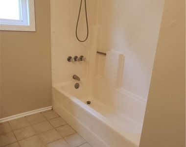 1267 Regent - Photo Thumbnail 38