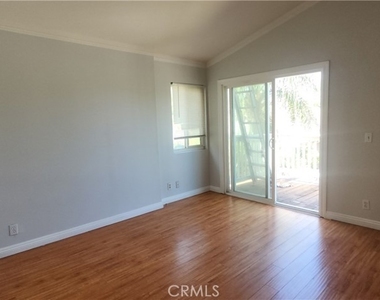 1267 Regent - Photo Thumbnail 25