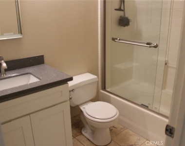 221 California Court - Photo Thumbnail 12