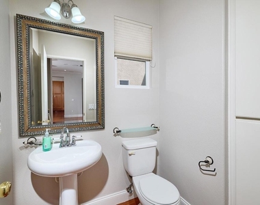 402 Paseo Del Concho - Photo Thumbnail 10
