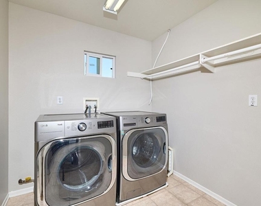 402 Paseo Del Concho - Photo Thumbnail 17