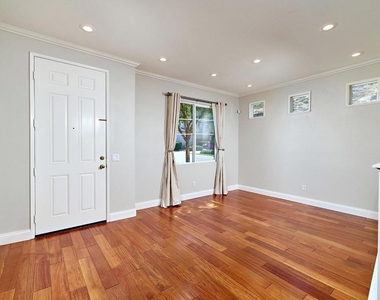 402 Paseo Del Concho - Photo Thumbnail 1