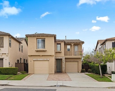 958 Avalon Way - Photo Thumbnail 2