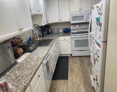 1651 S Juniper Street S - Photo Thumbnail 6