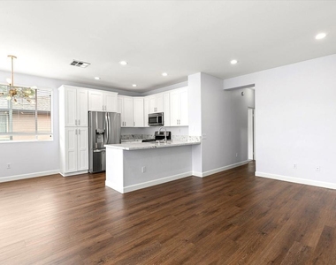 9615 W Canyon - Photo Thumbnail 8