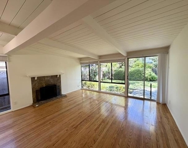 3271 Bryant Street - Photo Thumbnail 6