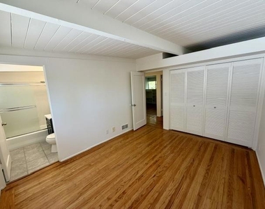 3271 Bryant Street - Photo Thumbnail 20