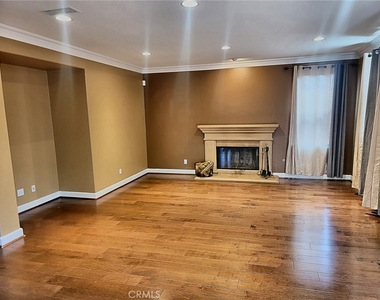 6373 Daylily Court - Photo Thumbnail 11