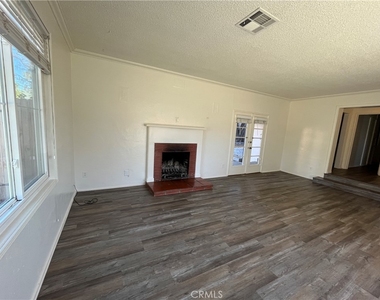 1004 Occidental Drive - Photo Thumbnail 2