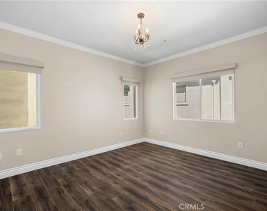 1224 Stanley Avenue - Photo Thumbnail 14