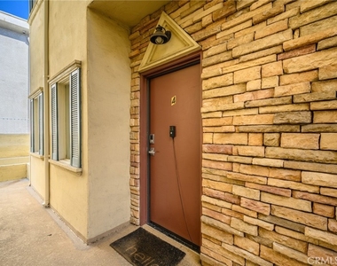 1224 Stanley Avenue - Photo Thumbnail 2