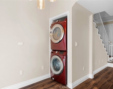 1224 Stanley Avenue - Photo Thumbnail 12