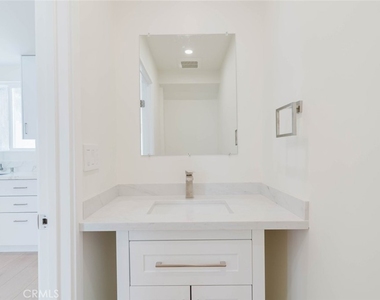 1167 Raymond Avenue - Photo Thumbnail 12
