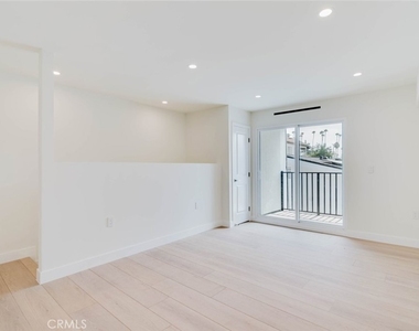 1167 Raymond Avenue - Photo Thumbnail 14