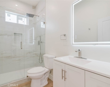 1167 Raymond Avenue - Photo Thumbnail 9