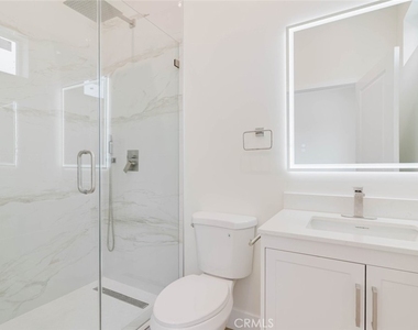1167 Raymond Avenue - Photo Thumbnail 14