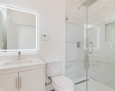 1167 Raymond Avenue - Photo Thumbnail 14