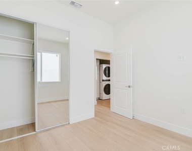 1167 Raymond Avenue - Photo Thumbnail 11