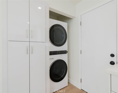 1167 Raymond Avenue - Photo Thumbnail 10