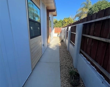 12213 Pine - Photo Thumbnail 5