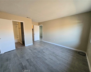 507 Montecito Avenue - Photo Thumbnail 11