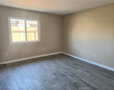 507 Montecito Avenue - Photo Thumbnail 10