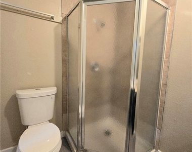 507 Montecito Avenue - Photo Thumbnail 9