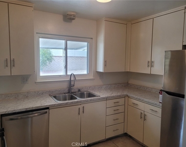 3205 Celeste - Photo Thumbnail 3