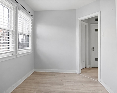 1042 W 57th Street - Photo Thumbnail 9