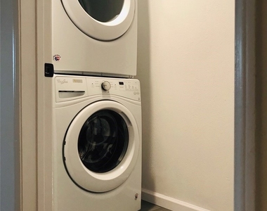 14253 Gilmore Street - Photo Thumbnail 7