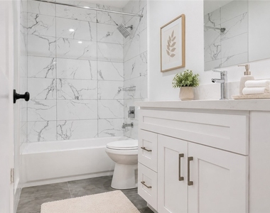 14253 Gilmore Street - Photo Thumbnail 10