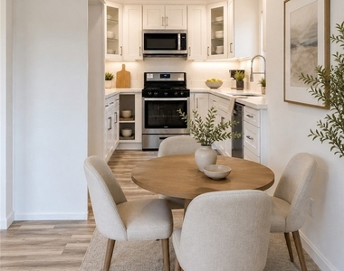 14253 Gilmore Street - Photo Thumbnail 2
