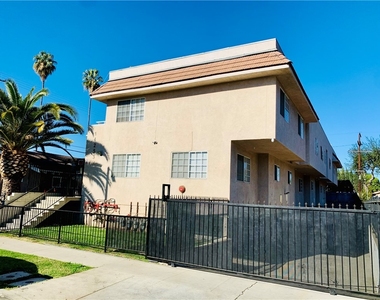 14253 Gilmore Street - Photo Thumbnail 24