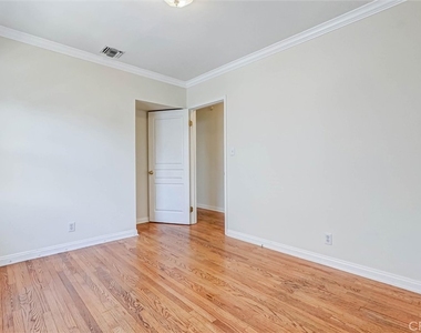 530 Andover - Photo Thumbnail 27