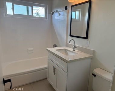 600 E Acacia Avenue - Photo Thumbnail 9