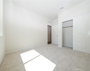 9561 Hannah Way - Photo Thumbnail 15