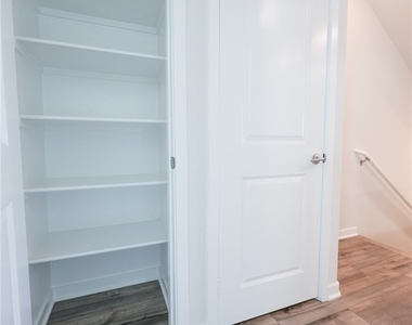 9561 Hannah Way - Photo Thumbnail 24
