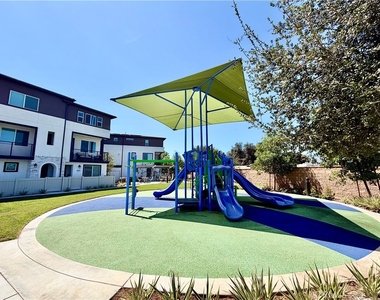 9561 Hannah Way - Photo Thumbnail 28