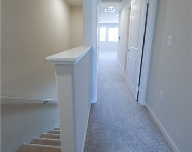 9561 Hannah Way - Photo Thumbnail 19