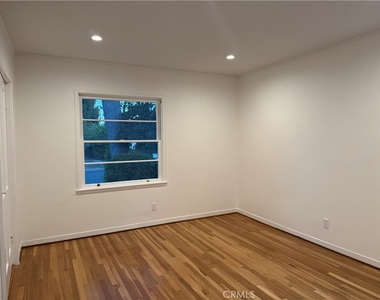 1765 Sharon Place - Photo Thumbnail 5