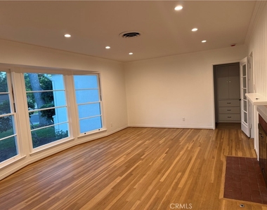 1765 Sharon Place - Photo Thumbnail 1