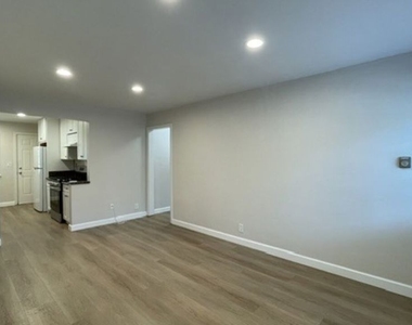 4110 Ocean View Boulevard - Photo Thumbnail 2
