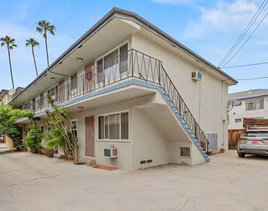 936 N Curson Avenue - Photo Thumbnail 15