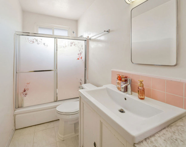 936 N Curson Avenue - Photo Thumbnail 14