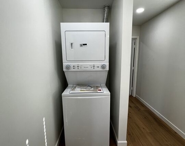 21928 Viscanio Rd - Photo Thumbnail 8