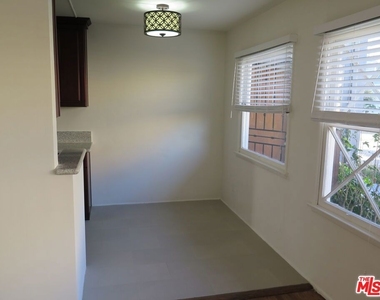 833 N Kingsley Drive - Photo Thumbnail 6