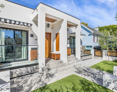 1205 N Genesee Avenue - Photo Thumbnail 7