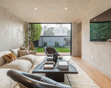 23505 Malibu Colony Road - Photo Thumbnail 18