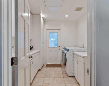 11806 Bellagio Road - Photo Thumbnail 25